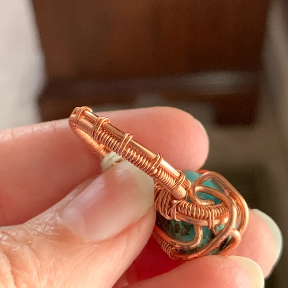 Turquoise sz 8. Handwoven tarnish resistant copper - Picture 5 of 6